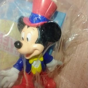 10🍟14$ Mickey in USA